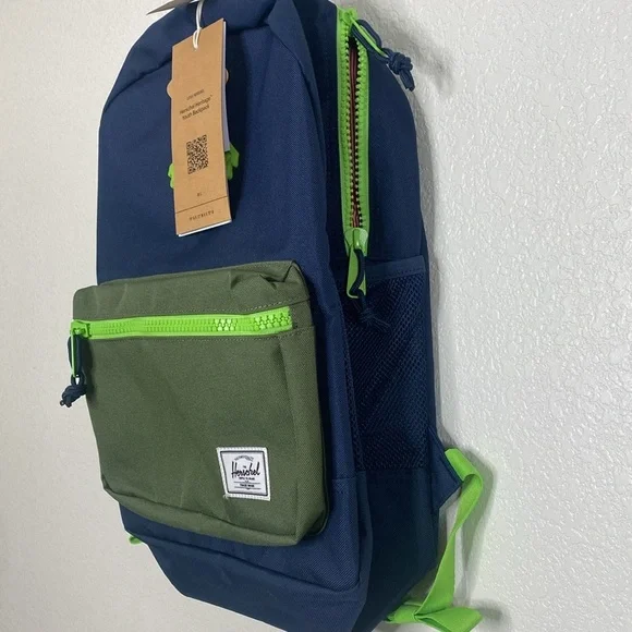 Herschel Heritage Youth Backpack Size 15”x 12”x 5.75” NWT - Picture 4 of 7
